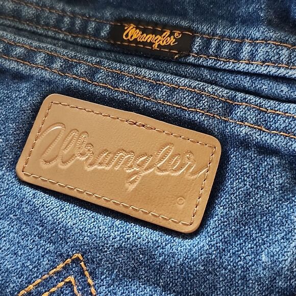 Wrangler Men's Straight Leg Jeans, 100% Cotton, 36x34 - Picture 6 of 7